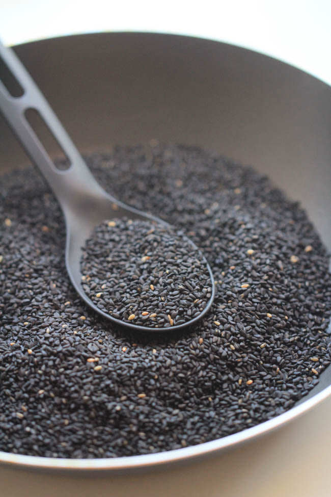 Roasted Black Sesame Seeds